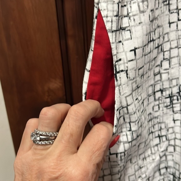 Tunic - Picture 2 of 7